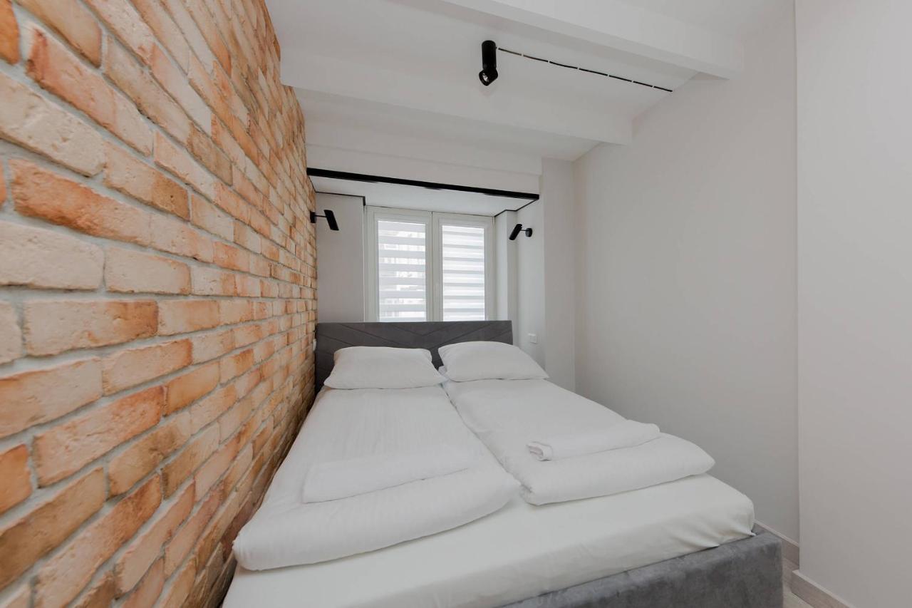 4 Eco Apart Chateau Jagiellonska 22 Warszawa Old Town ภายนอก รูปภาพ
